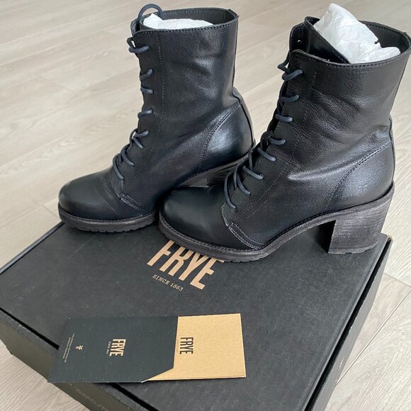 FRYE Karen Boots Size 7.5 Black NEW in Box - Picture 2 of 8